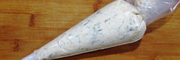 печеночные кексы с начинкой из кураги и моцареллы