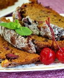 Постный кекс с вишней