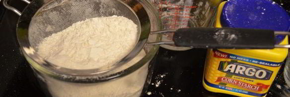 праздничный фунтовый кекс