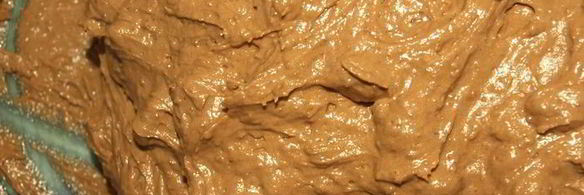 шоколадный кекс с миндалем и орехами пекан