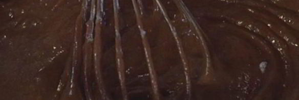 шоколадные капкейки со сливочно-ореховым кремом