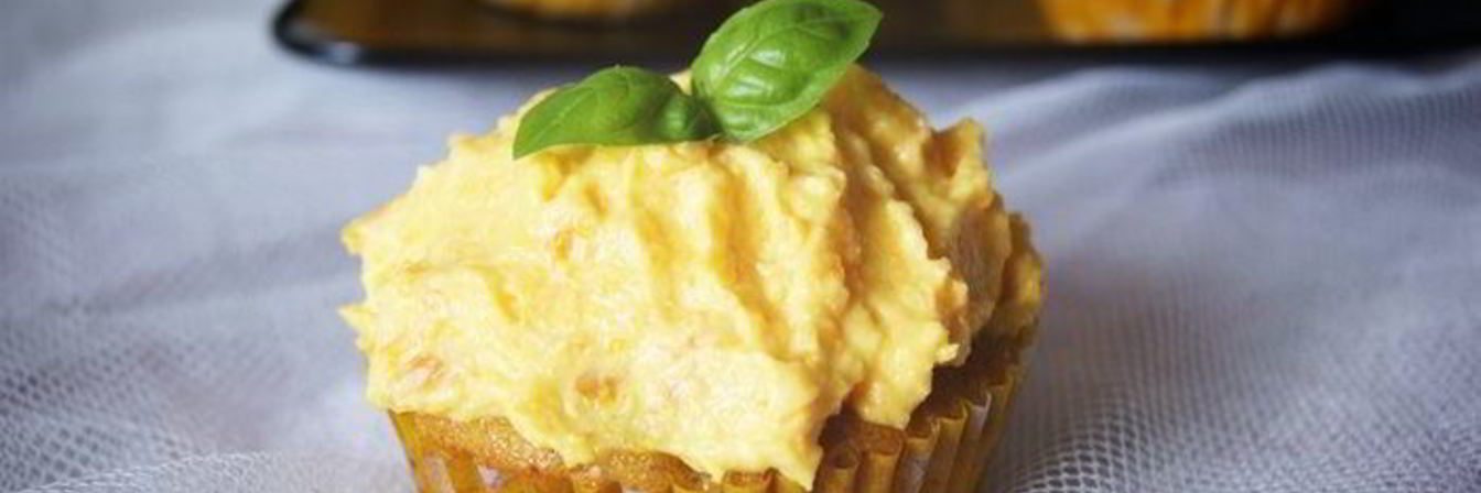 Тыквенные кексы с морковным кремом