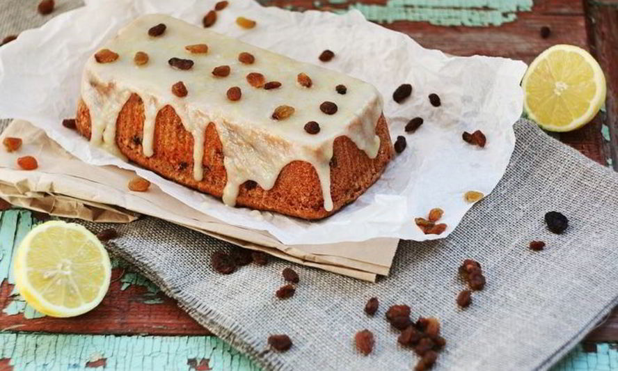 Рецепт ванильного кекса с изюмом и лимонной глазурью