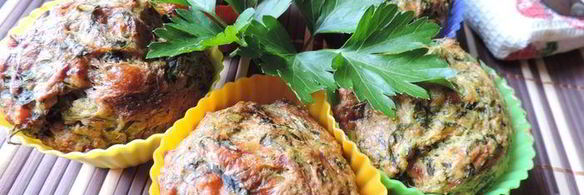 закусочные кабачковые кексы с творогом, сыром и зеленью