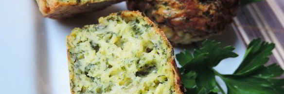 закусочные кабачковые кексы с творогом, сыром и зеленью