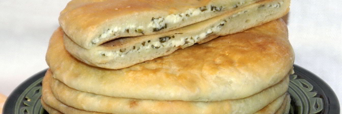 Хачапури из слоеного теста