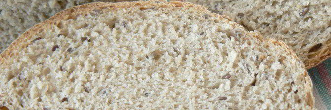 Батон с льняными семенами на закваске