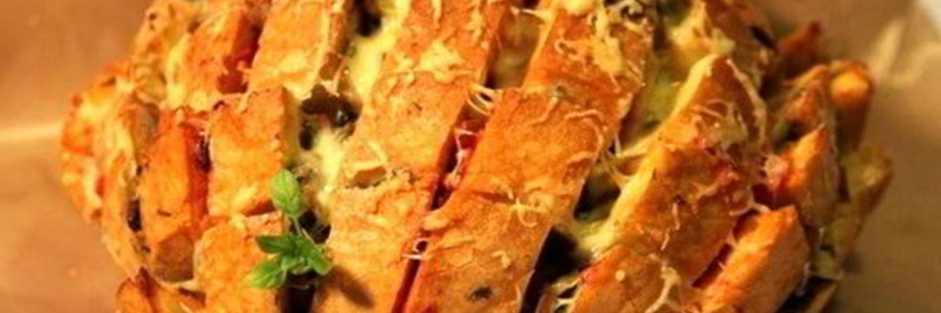 Быстрый закусочный хлеб с грибами и сыром