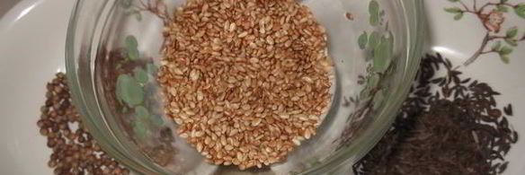 черный хлеб с тмином и кунжутом