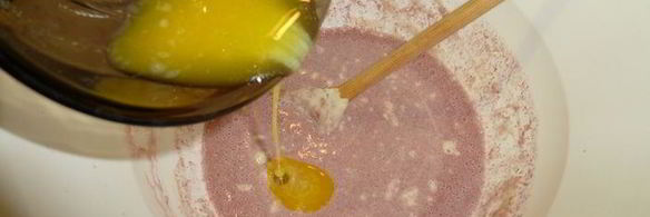 французский хлеб на красном вине, с орехами и изюмом