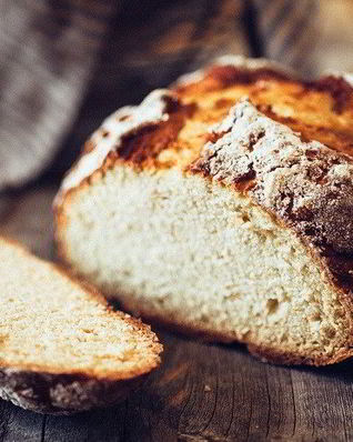 Ирландский содовый хлеб в чугунной сковороде