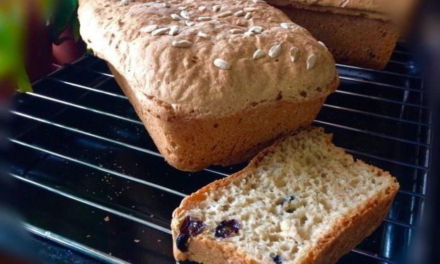 Рецепт хлеба без замеса с изюмом и семечками