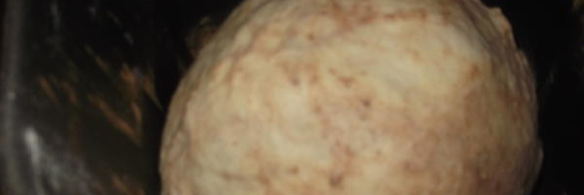 хлеб с корицей и ореховым маслом