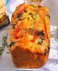 Хлеб с маслинами и сыром Джюгас