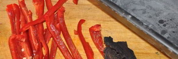 хлеб с маслинами и сыром джюгас