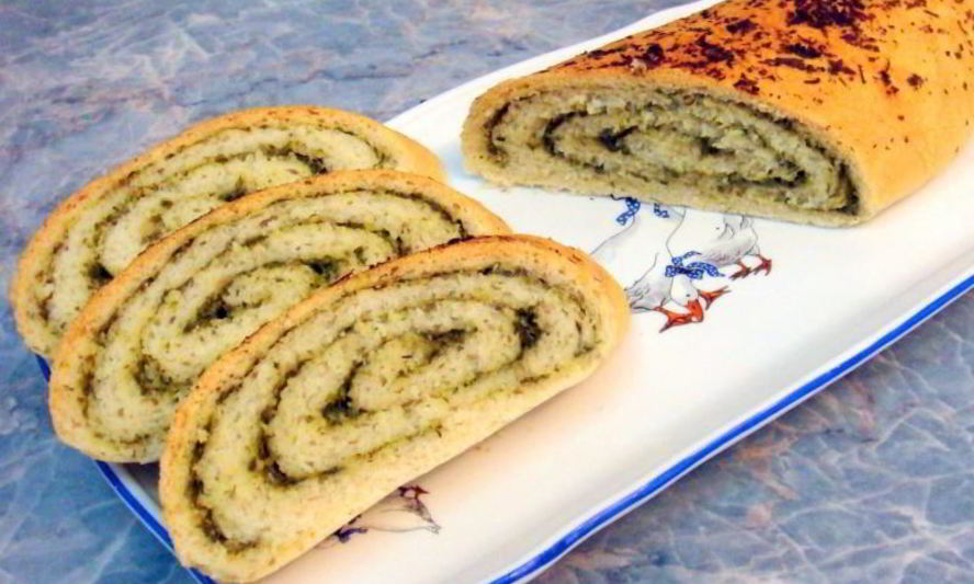 Рецепт хлеба с начинкой из чеснока и зелени