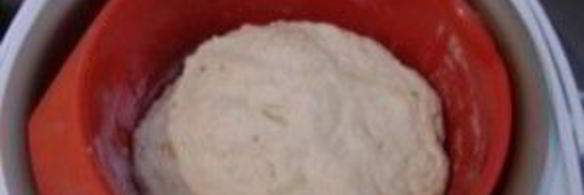 луковый хлеб в мультиварке