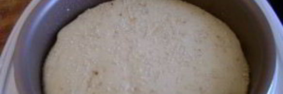 луковый хлеб в мультиварке