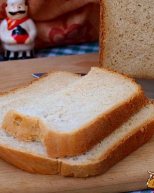 Манный хлеб на молоке в хлебопечке