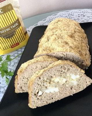 Мясной хлеб с рисовой начинкой