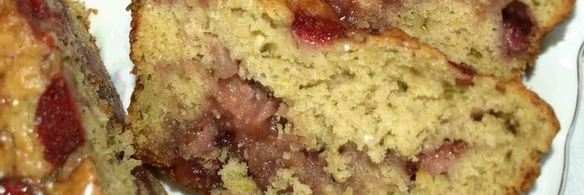 огуречно-клубничный хлеб