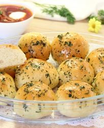 Пампушки с чесноком к борщу