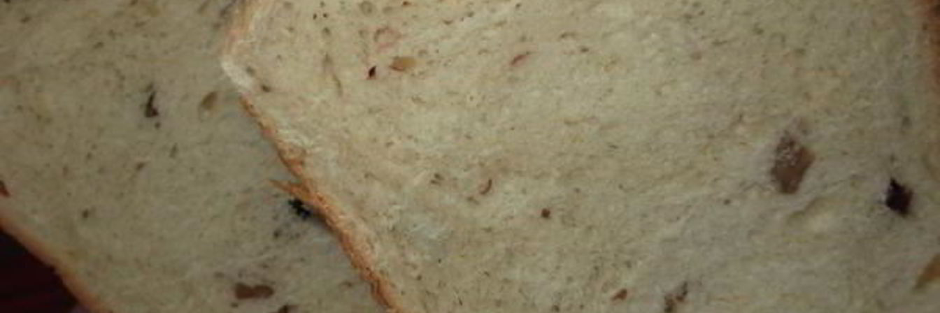 Пшеничный хлеб с сушеной клюквой