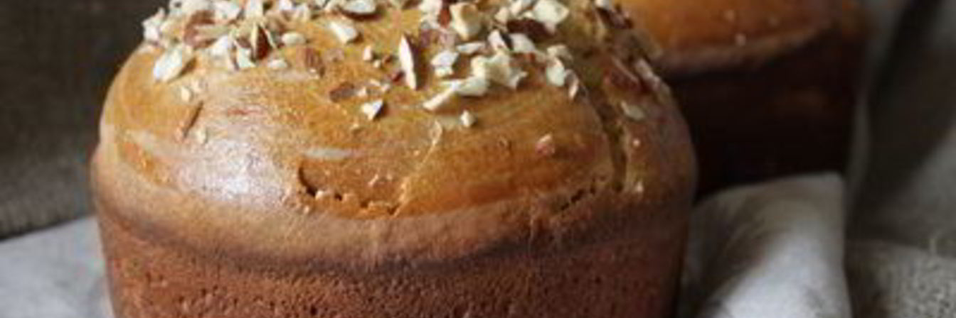 Сладкий хлеб с апельсином и кардамоном