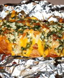 Сырный хлеб с зеленью