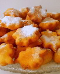 Хворост на сметане