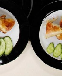 Конвертики с гребешками, семгой и сыром