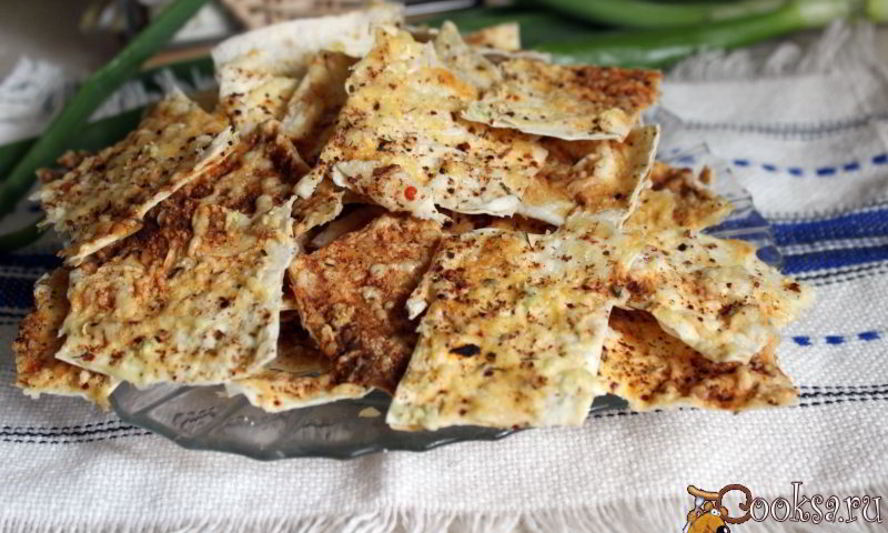 Рецепт чипсов из лаваша со сметаной и сыром