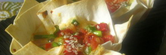 корзиночки из лаваша с беконом, сыром и сладкой паприкой