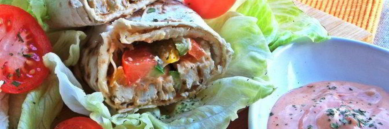 Курица с овощами в лаваше