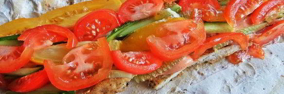 курица с овощами в лаваше