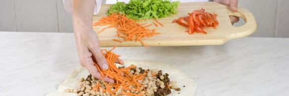 лаваш с пряной говядиной и фасолью