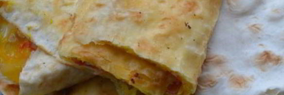 лаваш с яйцом и сыром