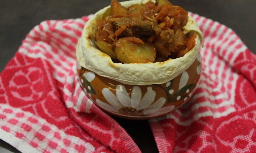 Рецепт свиной вырезки с овощами в лаваше