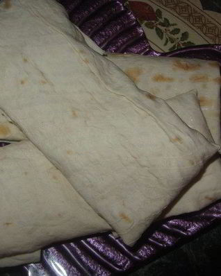 Закуска из лаваша и корейской морковки