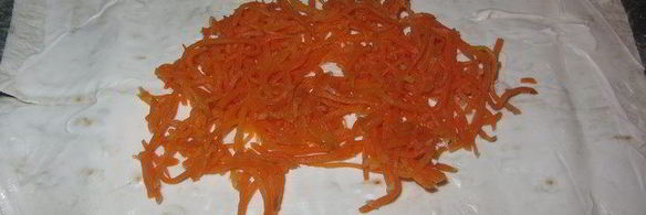 закуска из лаваша и корейской морковки