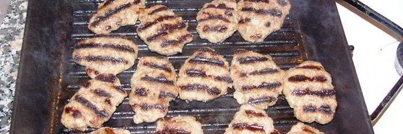 говяжьи котлеты на лепешке пиде