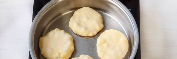 хлебные лепешки на сковороде