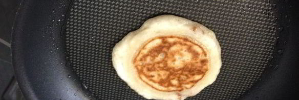 хотток — корейские лепешки со сладкой начинкой