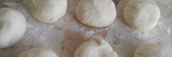 хрустящие лепешки с сыром фета и зеленью