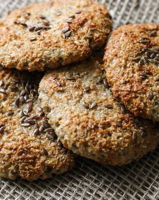 Лепешки из творога и отрубей