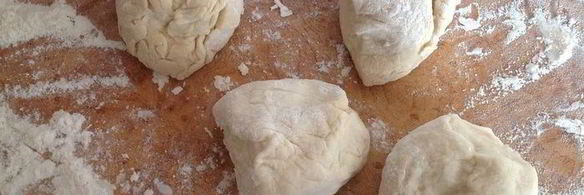 лепешки на минеральной воде с зеленью и сыром