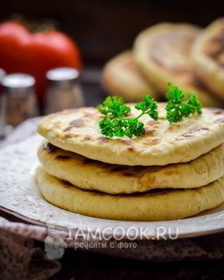 Лепешки с адыгейским сыром на сковороде