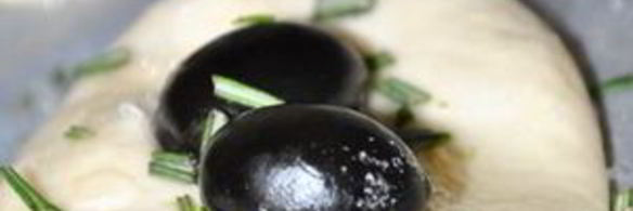 лепешки с чесноком и розмарином