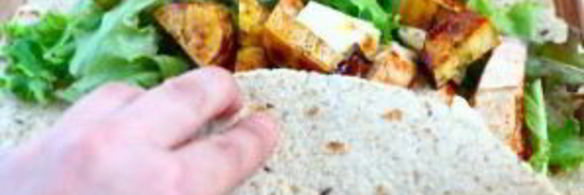 лепешки с курицей, шпинатом и сыром бри