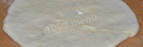 лепешки с зеленым луком и моцареллой